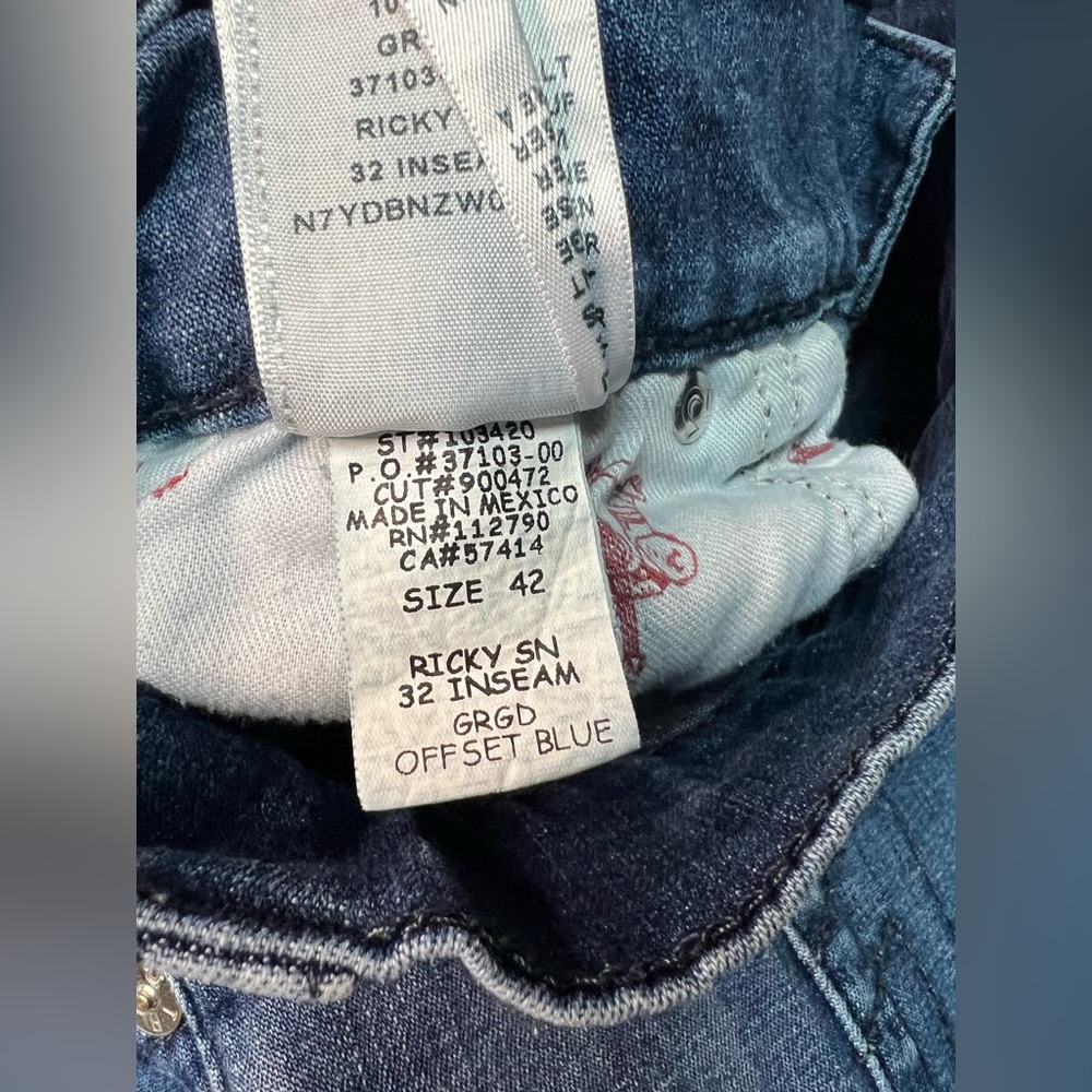 True Religion Ricky Relaxed Straight Jeans - Picture 10 of 16